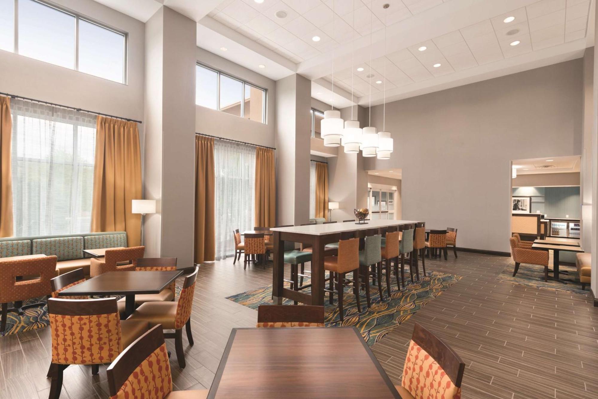 Hampton Inn & Suites - De Land Zewnętrze zdjęcie